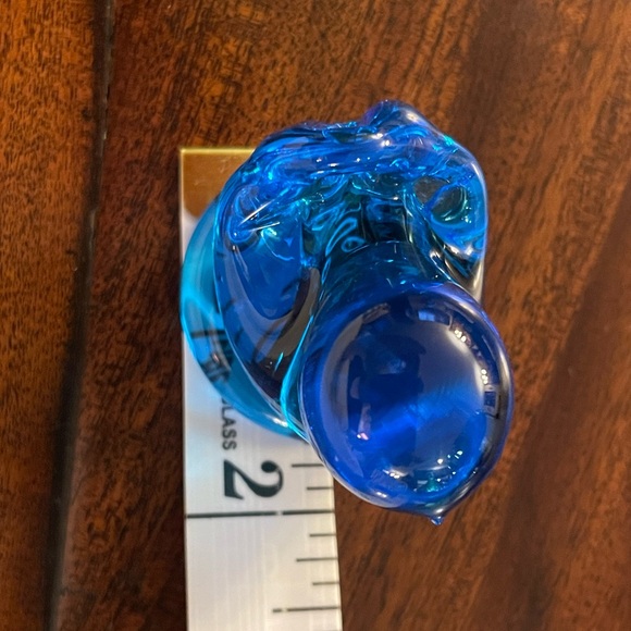 Signed 2001 Vintage Cobalt Glass Blue Bird of Happiness Baby Sparrow Song
Bird - Picture 9 of 9